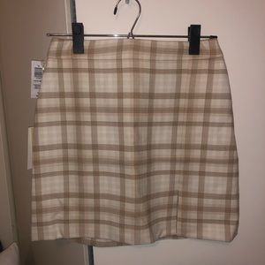 Aritzia Patio Mini Skirt; size 6; never worn with tags